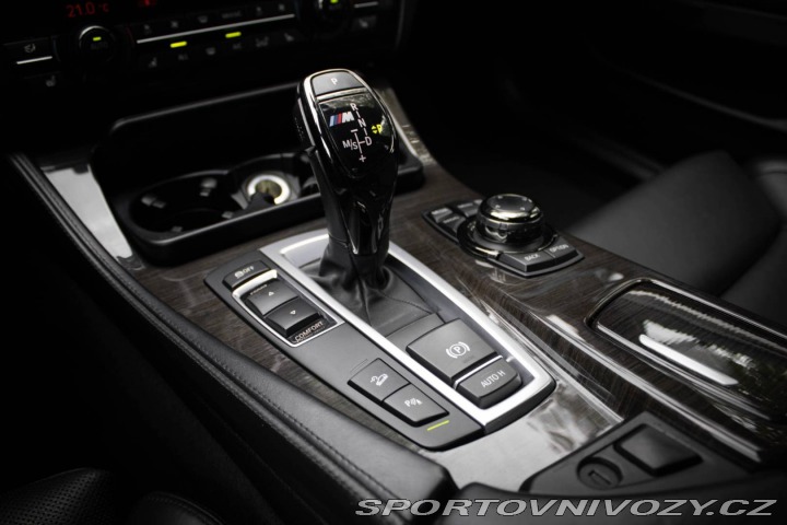 BMW 5 Touring M550d xDrive / A 2013