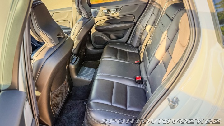 Volvo V60 V60 T8 2021