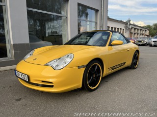 Porsche 911 Carrera 2WD manuál