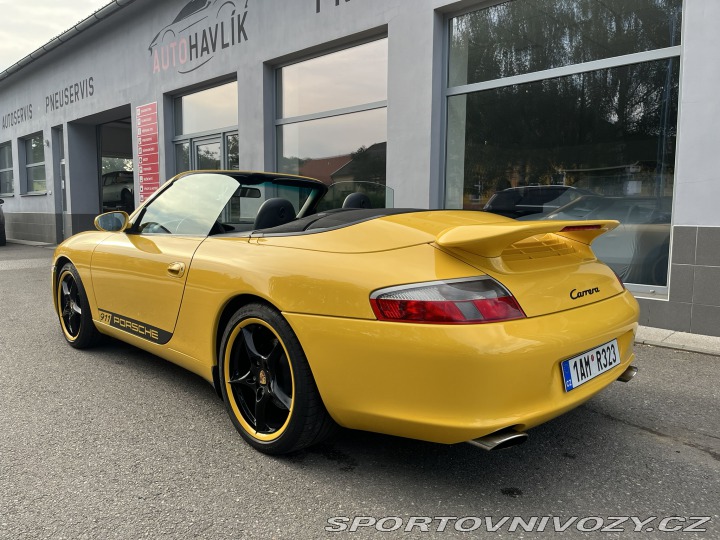 Porsche 911 Carrera 2WD manuál 2002