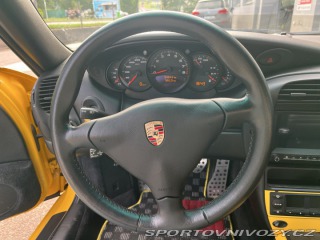 Porsche 911 Carrera 2WD manuál 2002