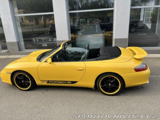 Porsche 911 Carrera 2WD manuál 2002