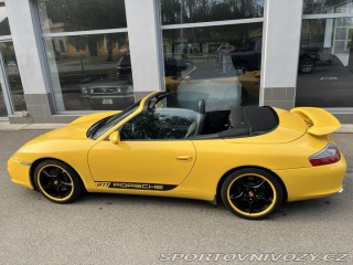 Porsche 911 Carrera 2WD manuál 2002