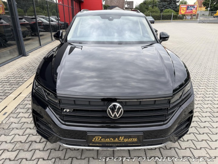 Volkswagen Ostatní modely Touareg 3.0TDI 210kW R-LINE HUD P 2021