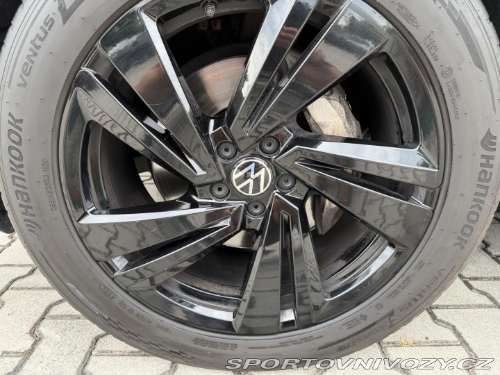 Volkswagen Ostatní modely Touareg 3.0TDI 210kW R-LINE HUD P 2021