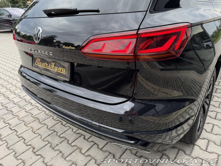 Volkswagen Ostatní modely Touareg 3.0TDI 210kW R-LINE HUD P 2021