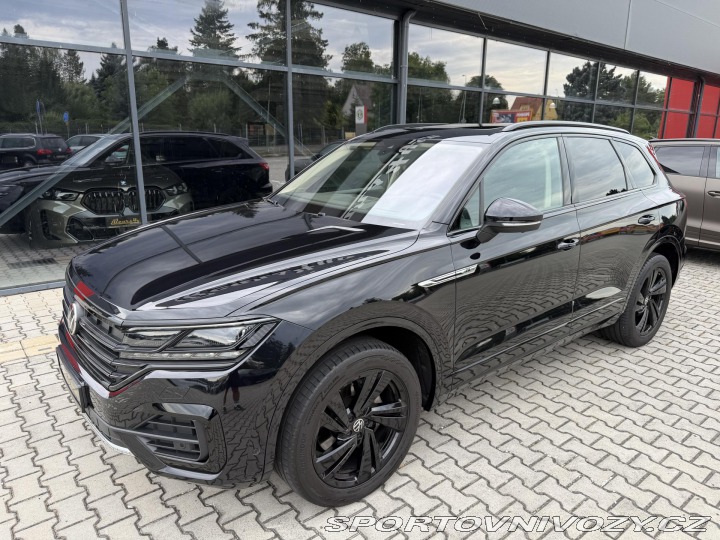 Volkswagen Ostatní modely Touareg 3.0TDI 210kW R-LINE HUD P 2021