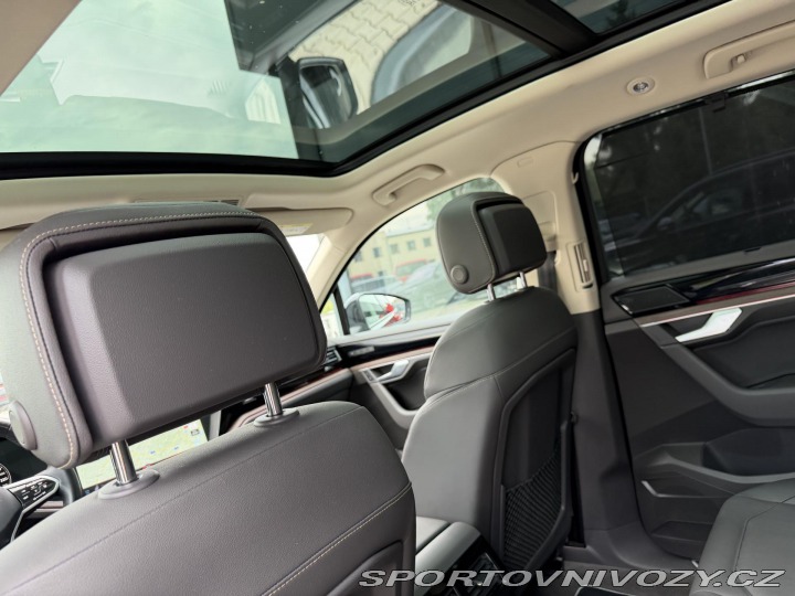 Volkswagen Ostatní modely Touareg 3.0TDI 210kW R-LINE HUD P 2021