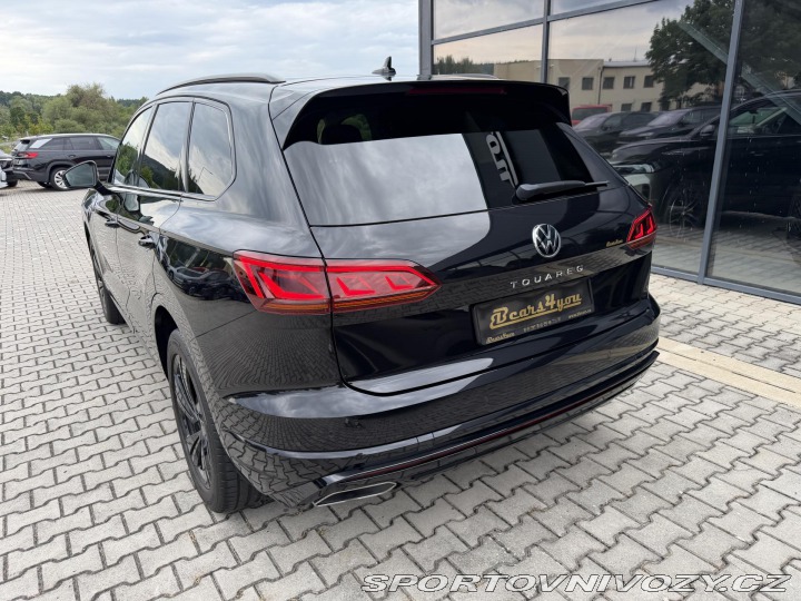 Volkswagen Ostatní modely Touareg 3.0TDI 210kW R-LINE HUD P 2021