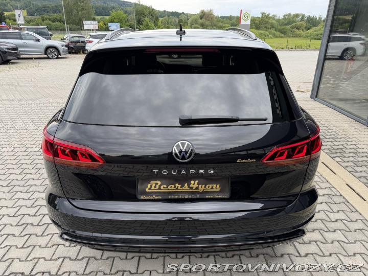 Volkswagen Ostatní modely Touareg 3.0TDI 210kW R-LINE HUD P 2021