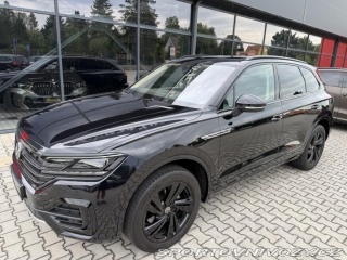 Volkswagen Ostatní modely Touareg 3.0TDI 210kW R-LINE HUD P 2021