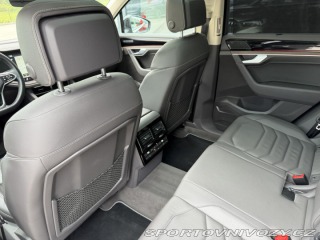 Volkswagen Ostatní modely Touareg 3.0TDI 210kW R-LINE HUD P 2021