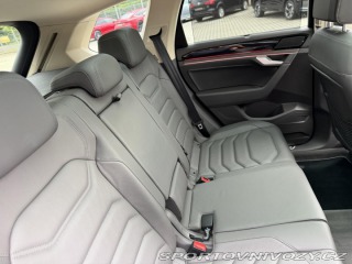 Volkswagen Ostatní modely Touareg 3.0TDI 210kW R-LINE HUD P 2021