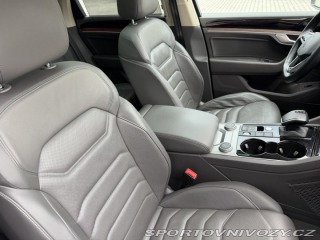 Volkswagen Ostatní modely Touareg 3.0TDI 210kW R-LINE HUD P 2021