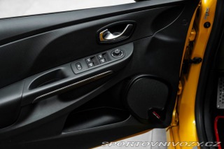 Renault Clio Sport RS Trophy 2016