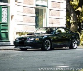 Ford Mustang Bullitt 2001