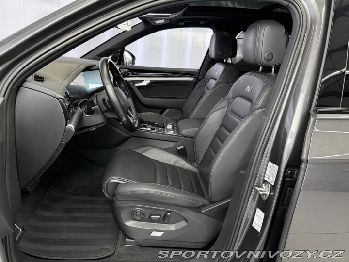 Volkswagen Ostatní modely Touareg 4.0TDI V8 R-LINE 4MOTION, 2021