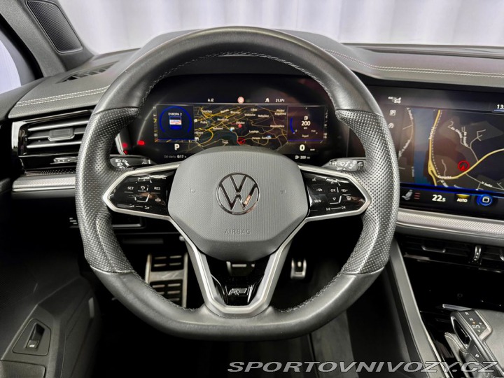 Volkswagen Ostatní modely Touareg 4.0TDI V8 R-LINE 4MOTION, 2021