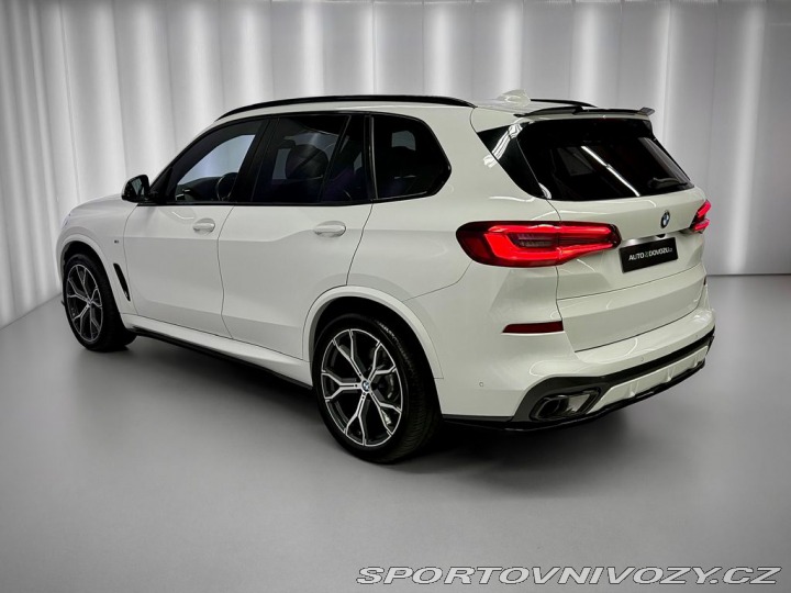 BMW X5 40d xDrive M-PAKET, LED. 2023