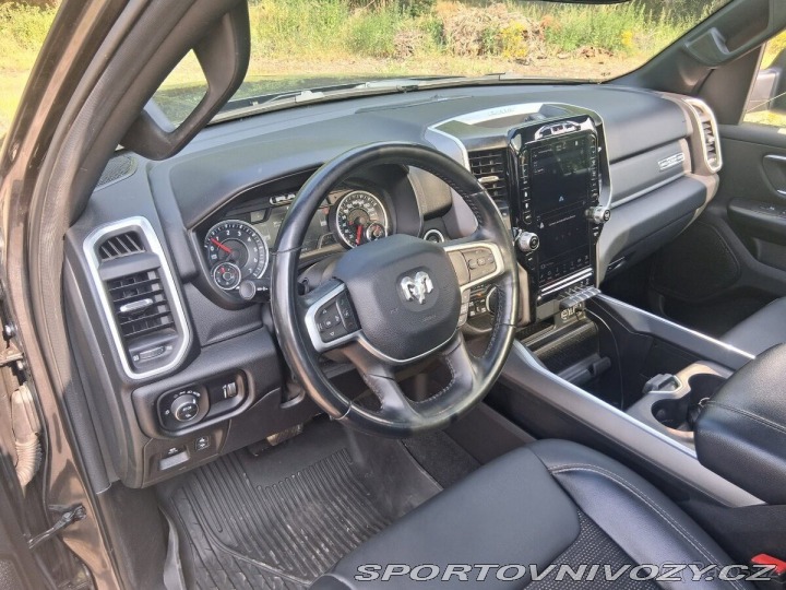 Dodge Ostatní modely RAM 1500 5,7 1500 Big Horn BackC 1800