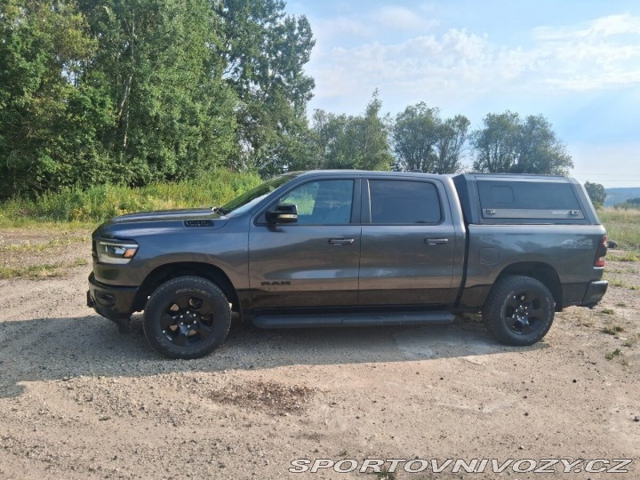 Dodge Ostatní modely RAM 1500 5,7 1500 Big Horn BackC 1800
