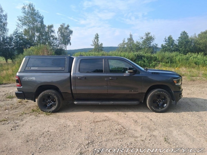 Dodge Ostatní modely RAM 1500 5,7 1500 Big Horn BackC 1800