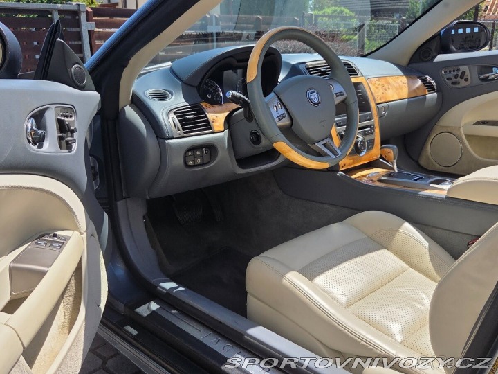 Jaguar XK8 4,2 XK8, convertible 1800