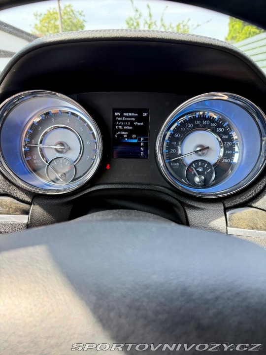 Lancia Ostatní modely Thema 3,0 Thema PLATINUM V6 C 2013