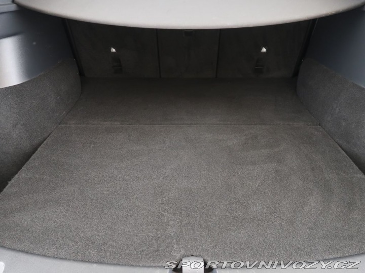 Tesla Model Y LongRange,4x4,DualMotor,7 2022