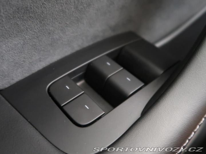 Tesla Model Y LongRange,4x4,DualMotor,7 2022
