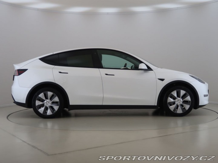 Tesla Model Y LongRange,4x4,DualMotor,7 2022