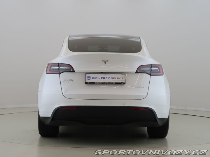 Tesla Model Y LongRange,4x4,DualMotor,7 2022