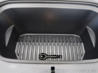 Tesla Model Y LongRange,4x4,DualMotor,7 2022