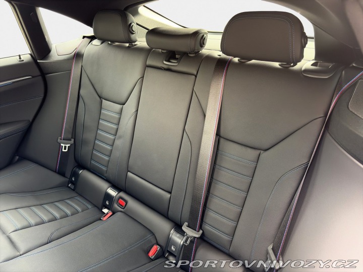 BMW i4 xDrive40 1800