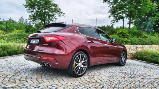 Maserati Levante 3.0D V6 Ermenegildo Zegna 2017