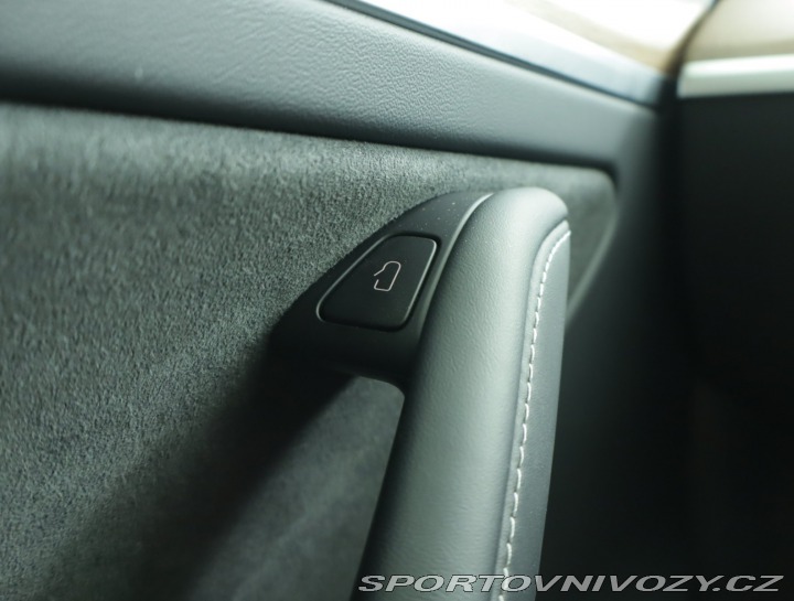 Tesla Model Y Long Range AWD 79kWh 2023
