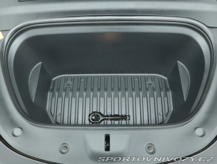 Tesla Model Y Long Range AWD 79kWh 2023