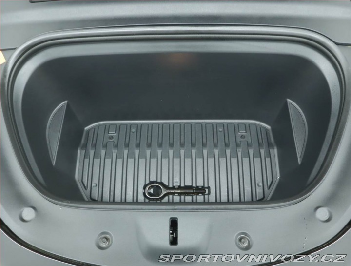 Tesla Model Y Long Range AWD 79kWh, SoH 2023