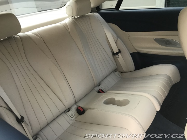 Mercedes-Benz E Kupé 400 4matic AT/9 2017