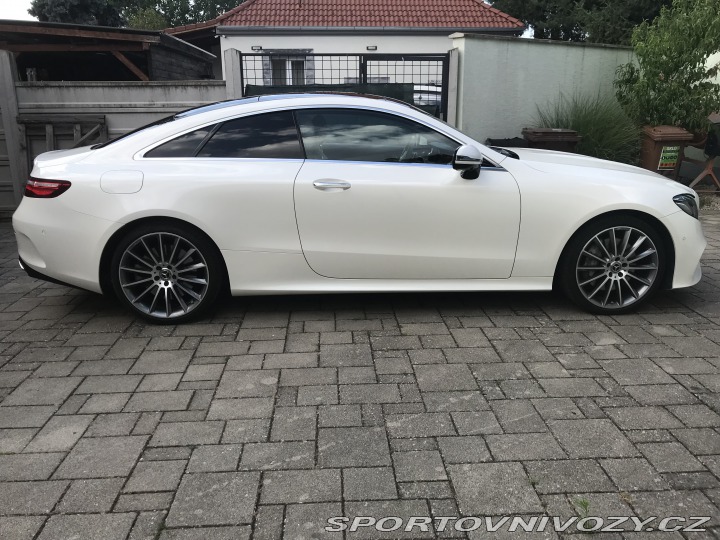 Mercedes-Benz E Kupé 400 4matic AT/9 2017