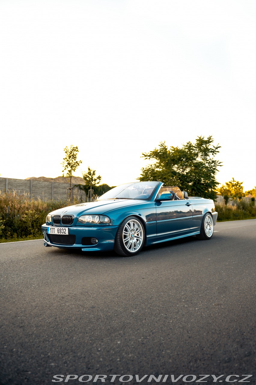 BMW 3 E46 330i, cabrio