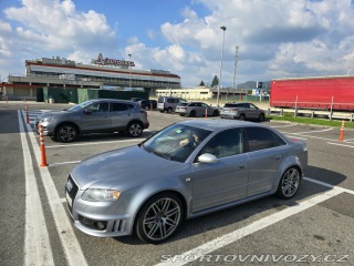Audi RS4 2006