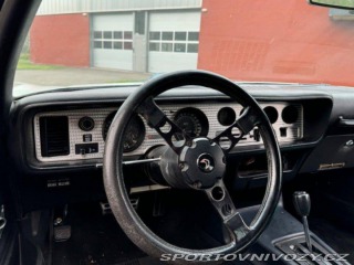 Pontiac Ostatní modely TRANS-AM V8 6.6 1977