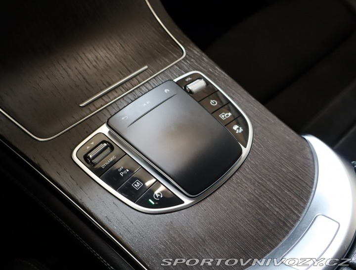 Mercedes-Benz Ostatní modely GLC AMG line GLC 300 d 4MATIC 2020
