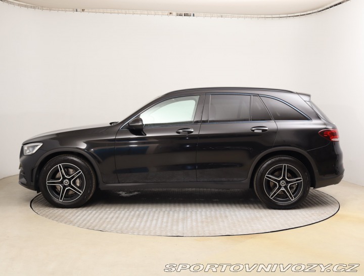 Mercedes-Benz Ostatní modely GLC AMG line GLC 300 d 4MATIC 2020