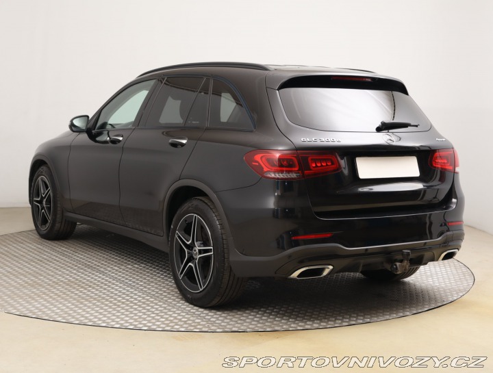 Mercedes-Benz Ostatní modely GLC AMG line GLC 300 d 4MATIC 2020