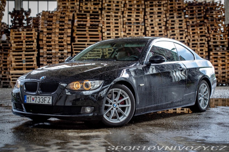 BMW 3 Coupé 330xi A/T, 200kW,