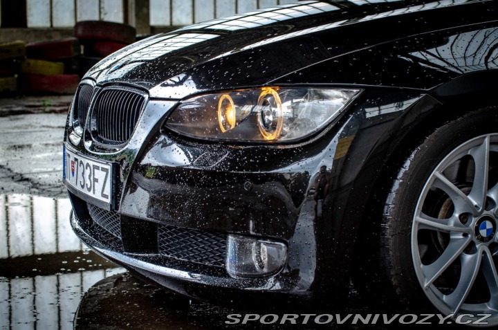 BMW 3 Coupé 330xi A/T, 200kW, 2007