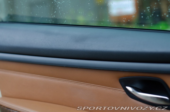 BMW 3 Coupé 330xi A/T, 200kW, 2007