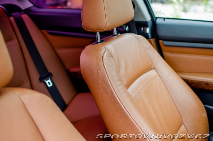 BMW 3 Coupé 330xi A/T, 200kW, 2007